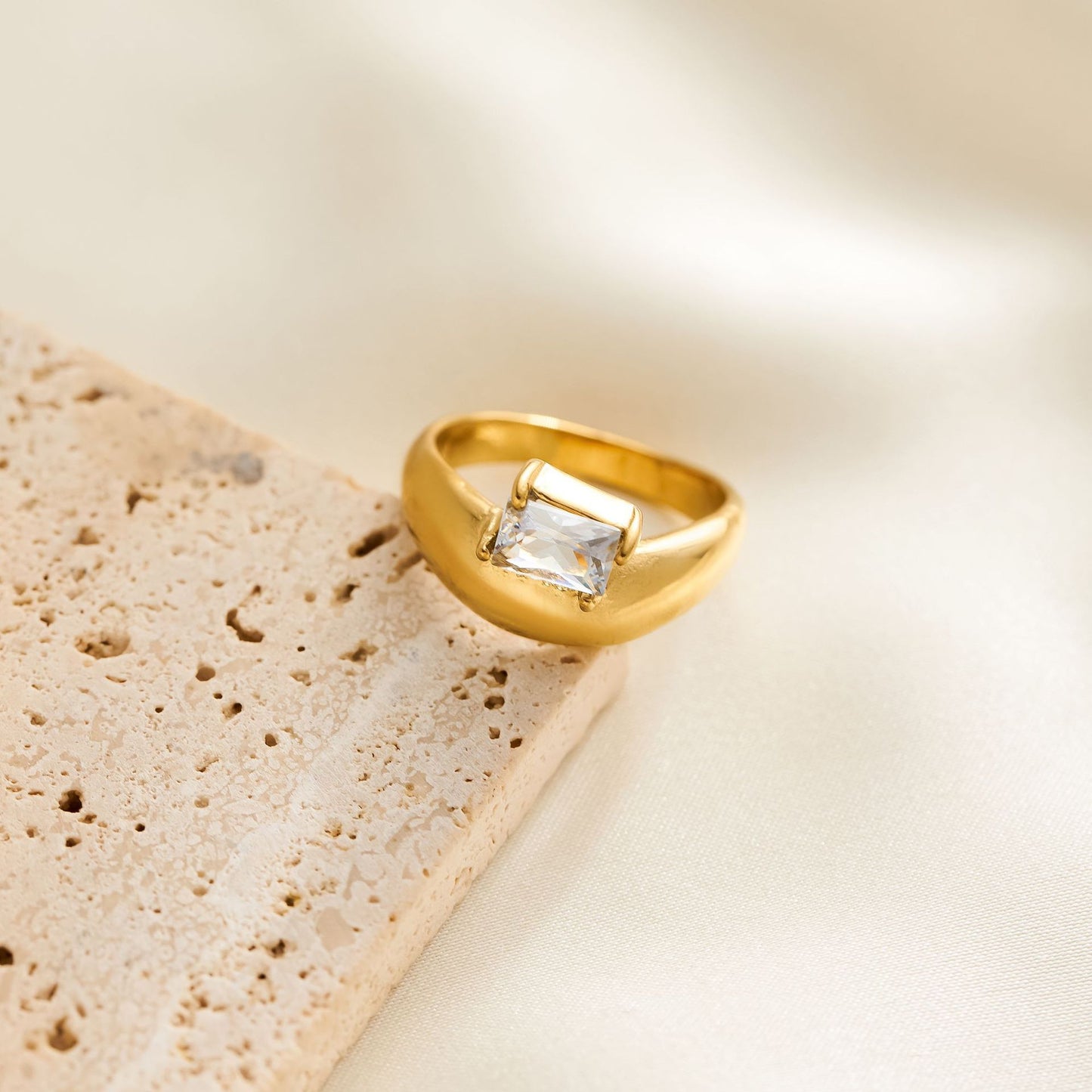 18K Gold-Plated Stainless Steel Zircon Geometric Ring — Round & Square Design