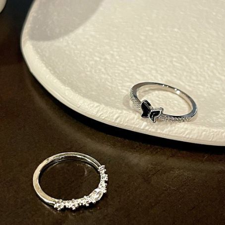 Black zircon butterfly ring