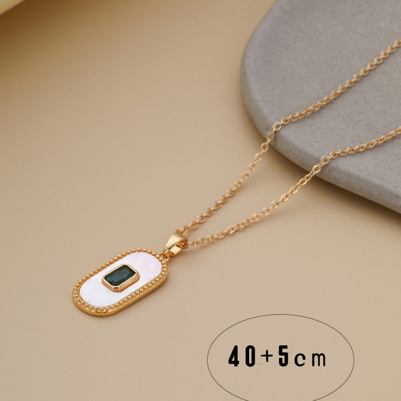 Oval zircon necklace