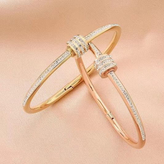 Women's Titanium Steel Delicate Bracelet with Diamond Accents — Light Luxury