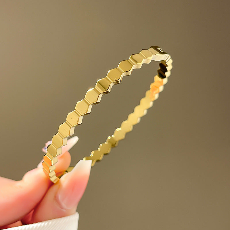 Four-leaf clover gypsy titanium steel bracelet