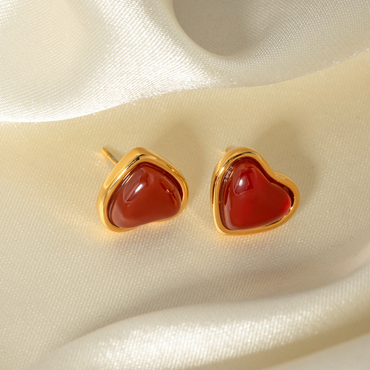 Pendientes de corazón rojo 