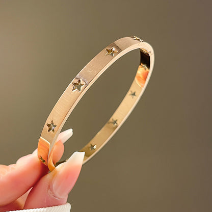 Four-leaf clover gypsy titanium steel bracelet