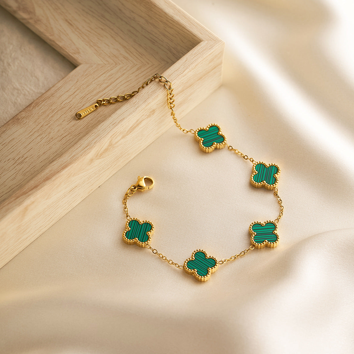 Women's Double-Sided Four-Leaf Clover Bracelet & Five-Flower Necklace