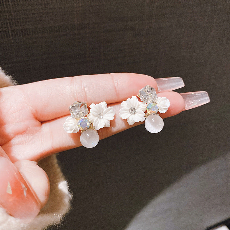 Pendientes de flores de cristal morado 