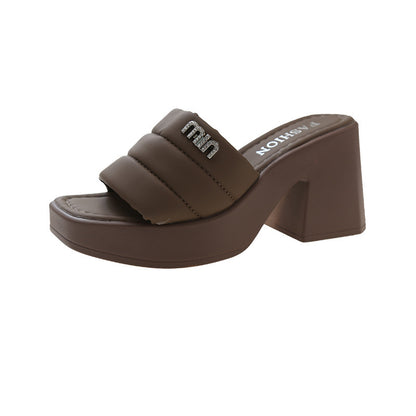 Slippers heeled sandals