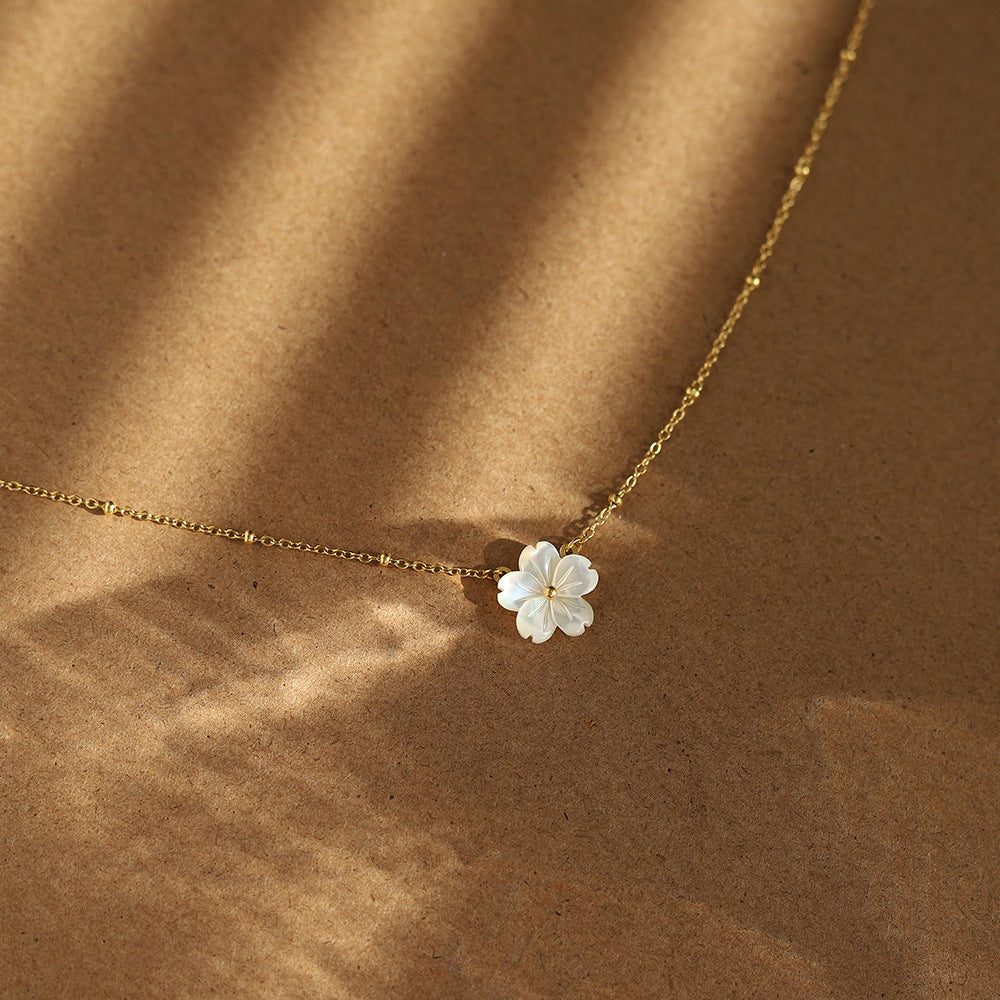 18K Gold-Plated Titanium Steel White Shell Floral Collarbone Necklace (Non-Fading)