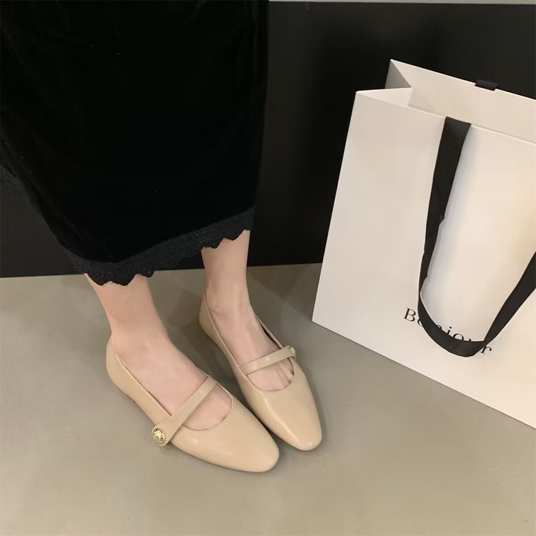 Comfortable square head shallow mouth flats