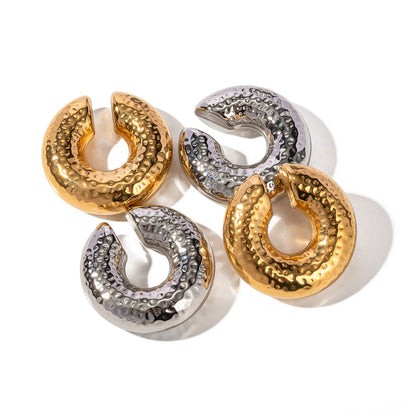 Black Zirconia Bread Clip Earrings