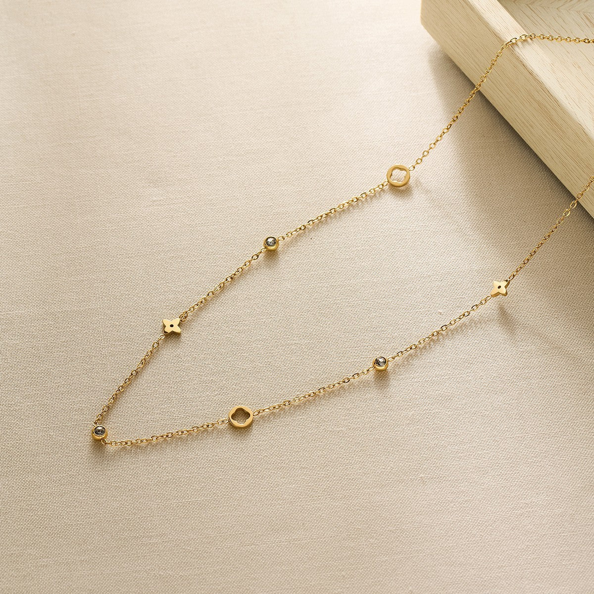 Women's 18K Color-Diamond Four-Leaf Flower Bracelet