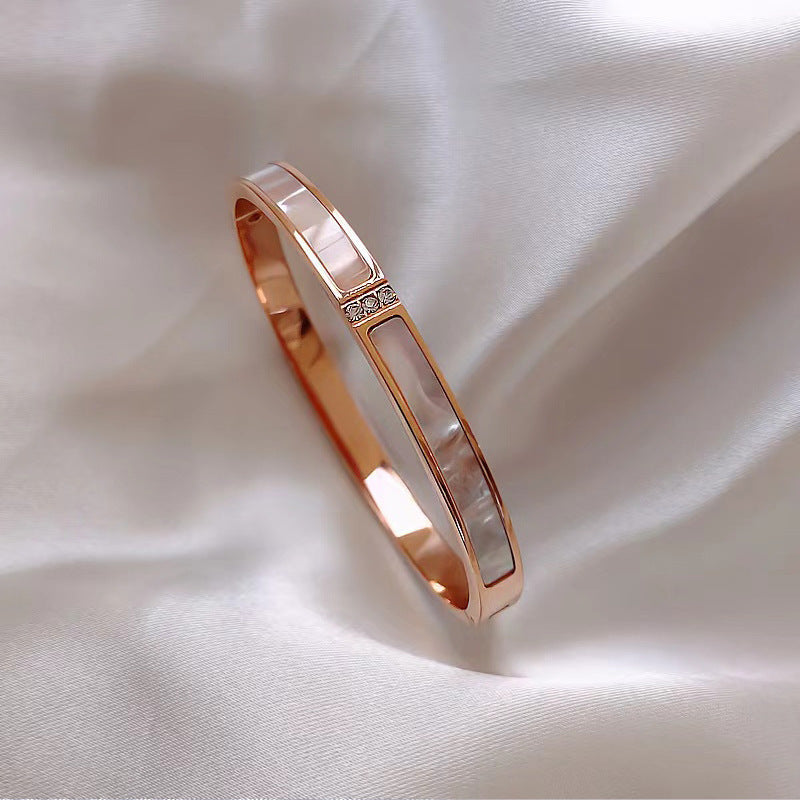 Korean Titanium-Steel Gold-Plated Fritillary Buckle Bracelet