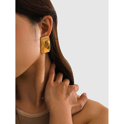 Pendientes rectangulares martillados 