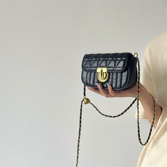 Versatile diamond lock chain small bag