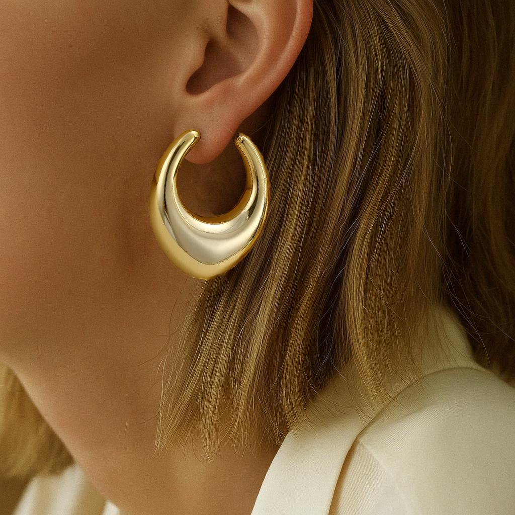 Geometric Hollow Rhombus Earrings