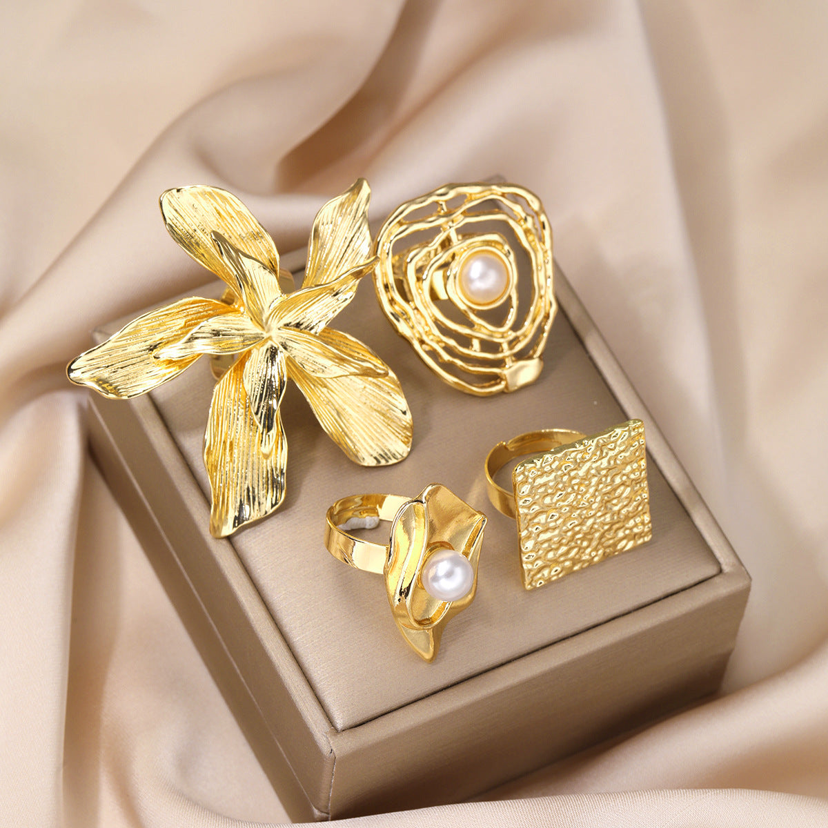 Exaggerated Irregular Hollow Ring