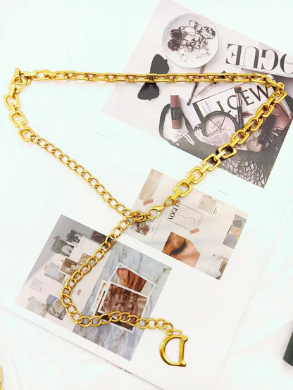 D letter metal chain belt