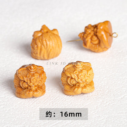 Barbie sandalwood carving lion head cat claw lotus pod accessories