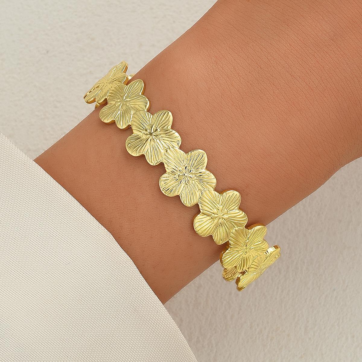 Geometric Irregular Flower Opening Bracelet