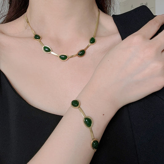 Titanium Steel Blade Chain Emerald Geometric Clavicle Necklace