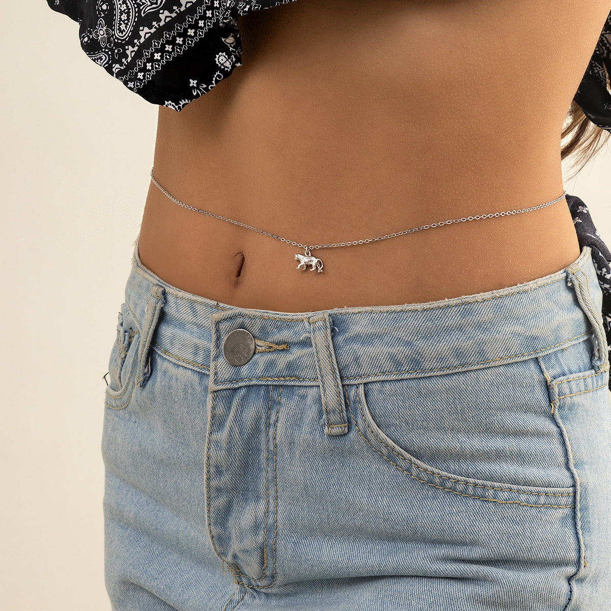Cadena corporal sexy e informal con forma de delfín de metal 