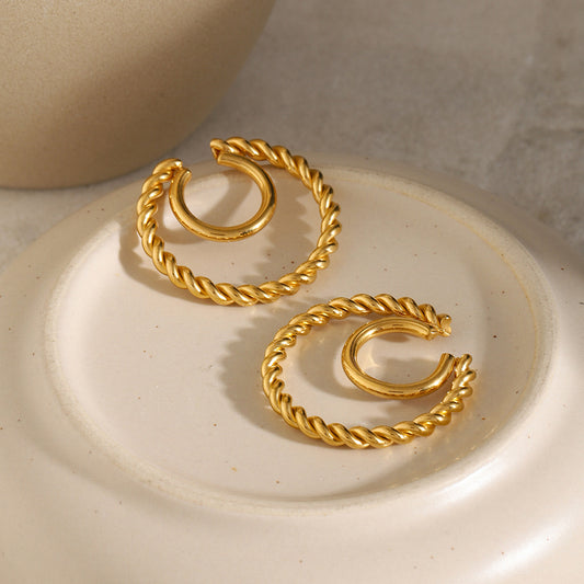 Double layer ear clip with twist coil