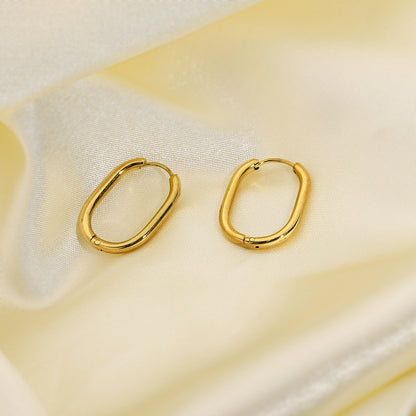 Oval all-match earrings