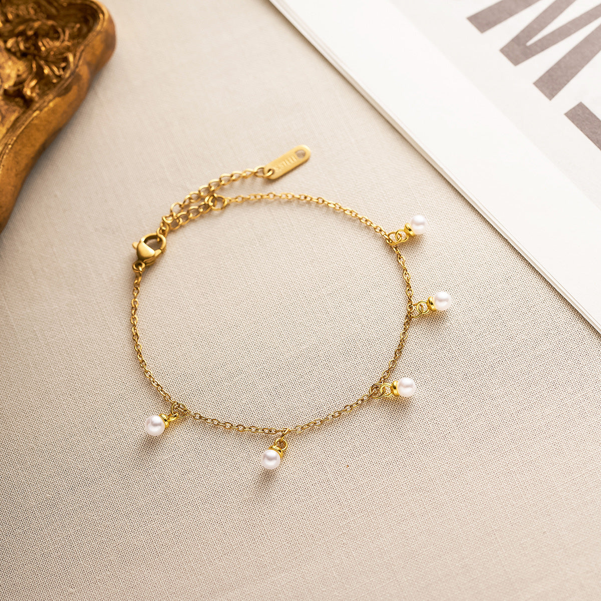 Stainless steel small pearl pendant bracelet