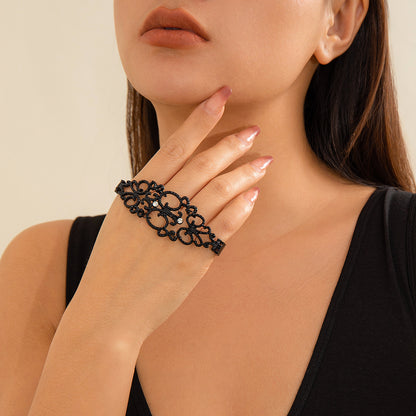 Vintage elegant lace edge bracelet