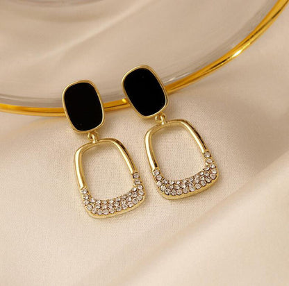 Geometric Diamond stud earrings for women