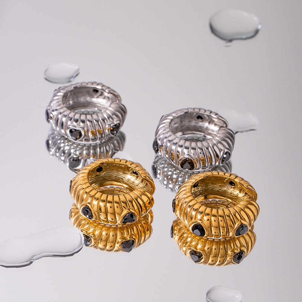 Black Zirconia Bread Clip Earrings