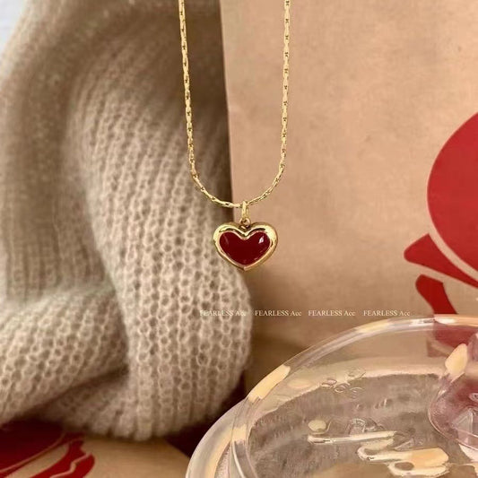 Collar con colgante de esmalte de corazón rojo, elegante cadena de acero de titanio 