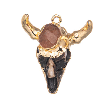 Pingente de aventurina verde incrustado com cabeça de touro em resina de cristal 