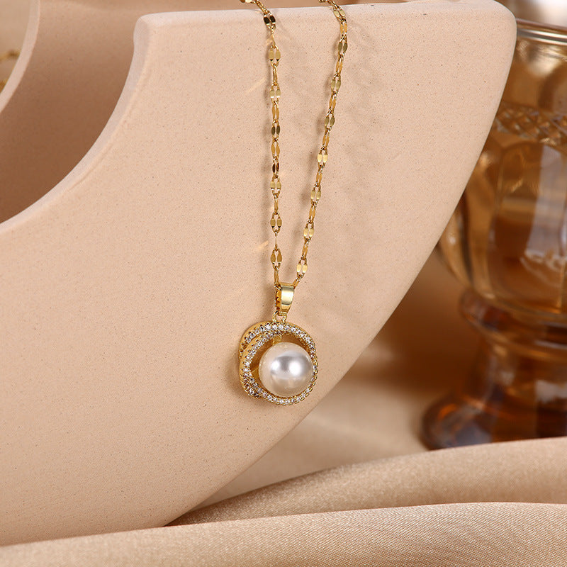 Women's Pearl Necklace with Star Pendant & Diamond Accents