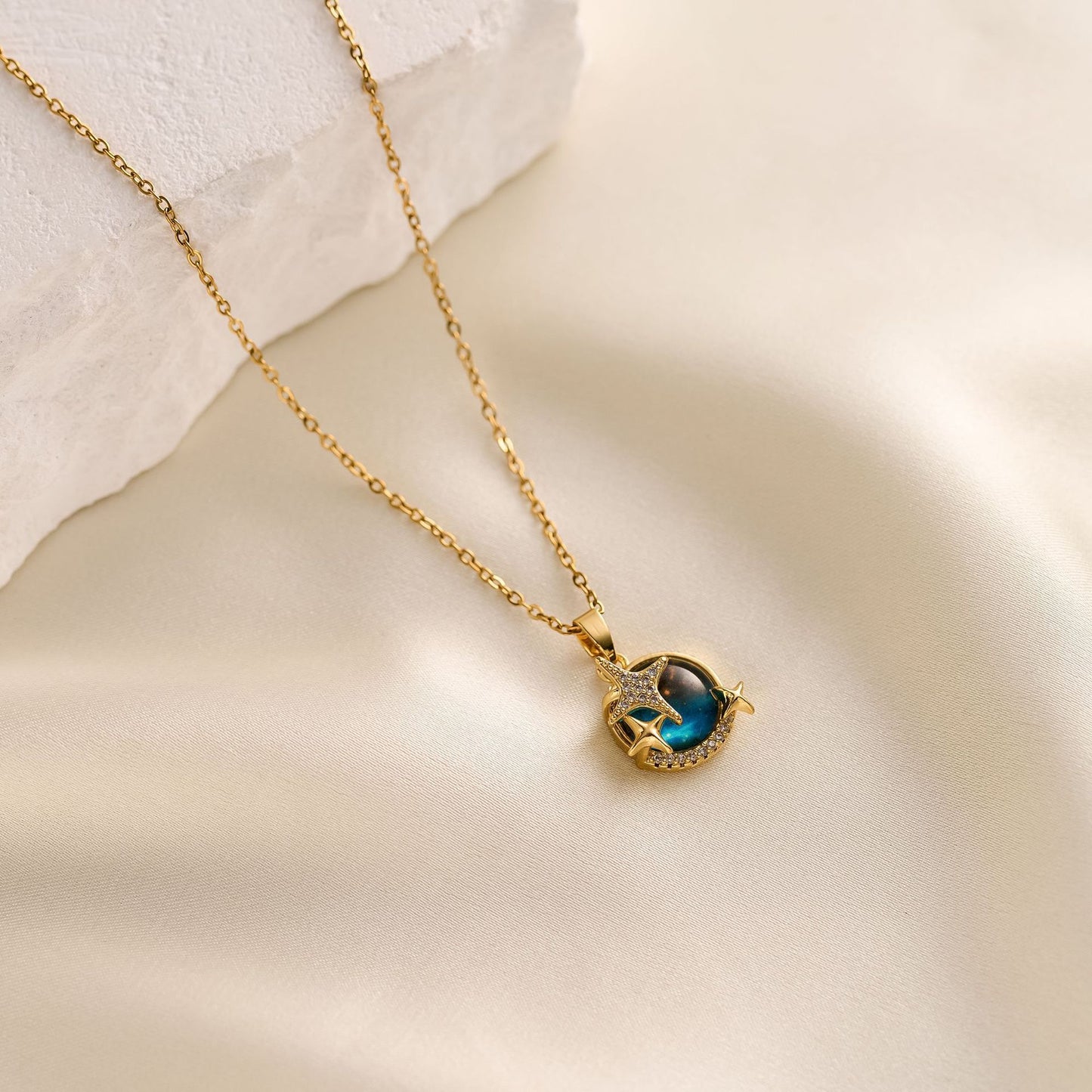 Blue Planet Necklace Woman