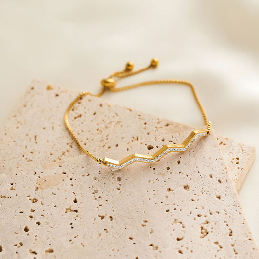 Women's Adjustable Titanium Steel Wave Box-Chain Bracelet with Diamond Accents (Non-Fading)