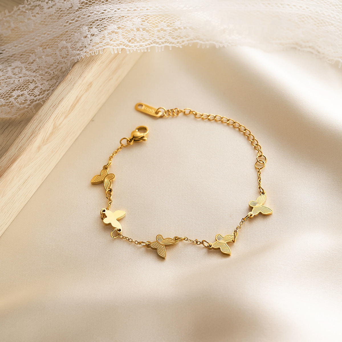 Women's 18K Gold-Plated Titanium Steel Butterfly Bracelet — Non-Fading Luxury