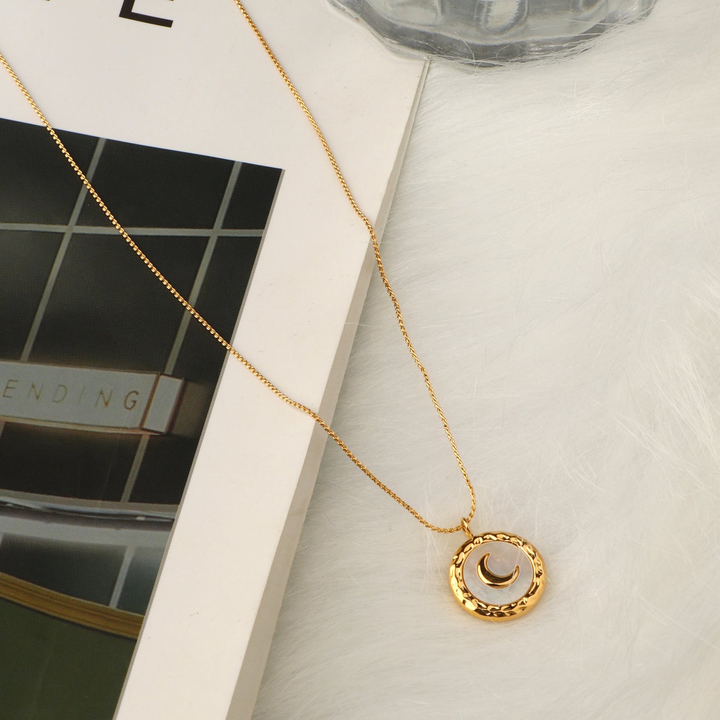 Women's Titanium Steel Moon Pendant Collarbone Necklace — Retro Non-Fading