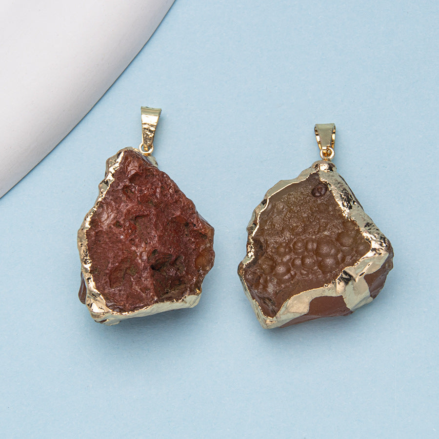 Crystal amorphous bezel rough stone pendant