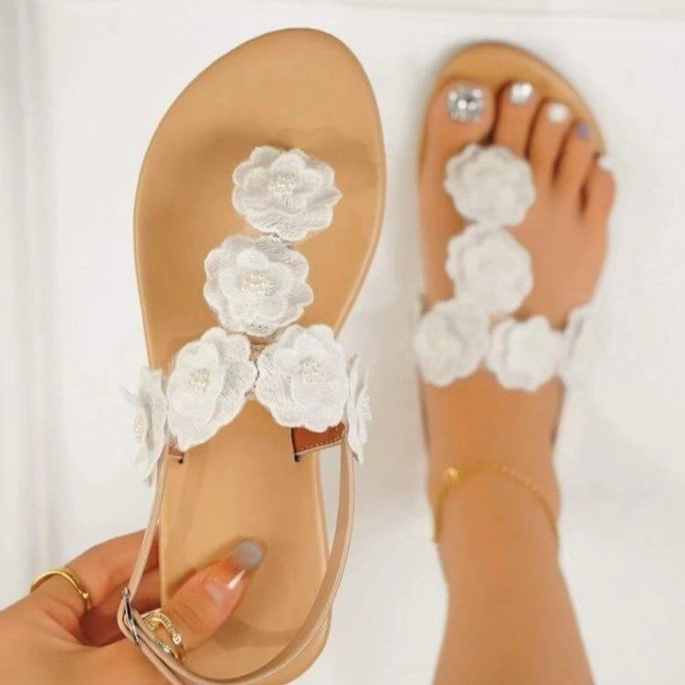 Small flower sandals flat bottom