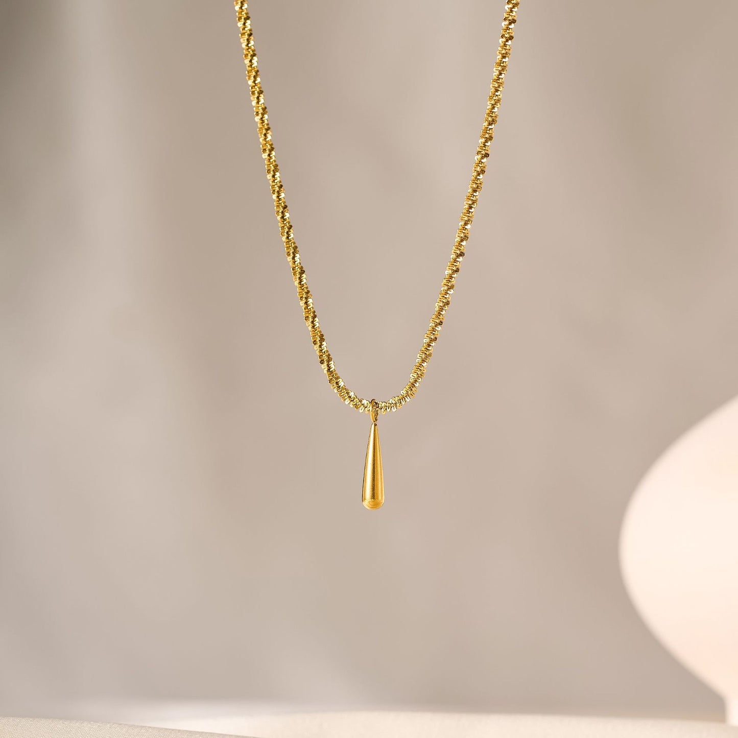 18K Gold Geometric Water Drop Necklace