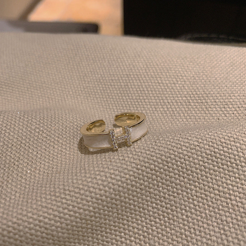 18K gold letter H ring