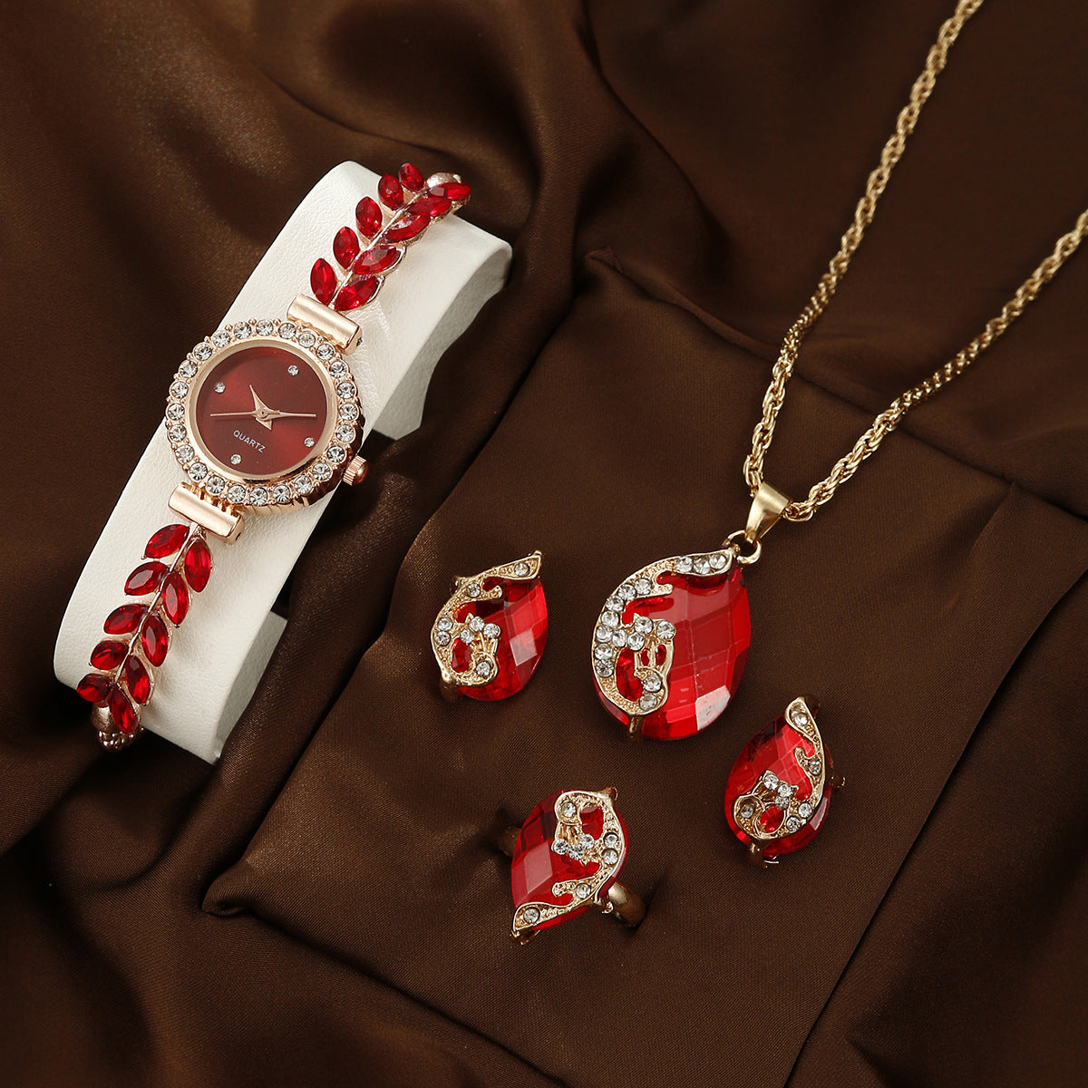 Quartz bracelet watch jewelry set