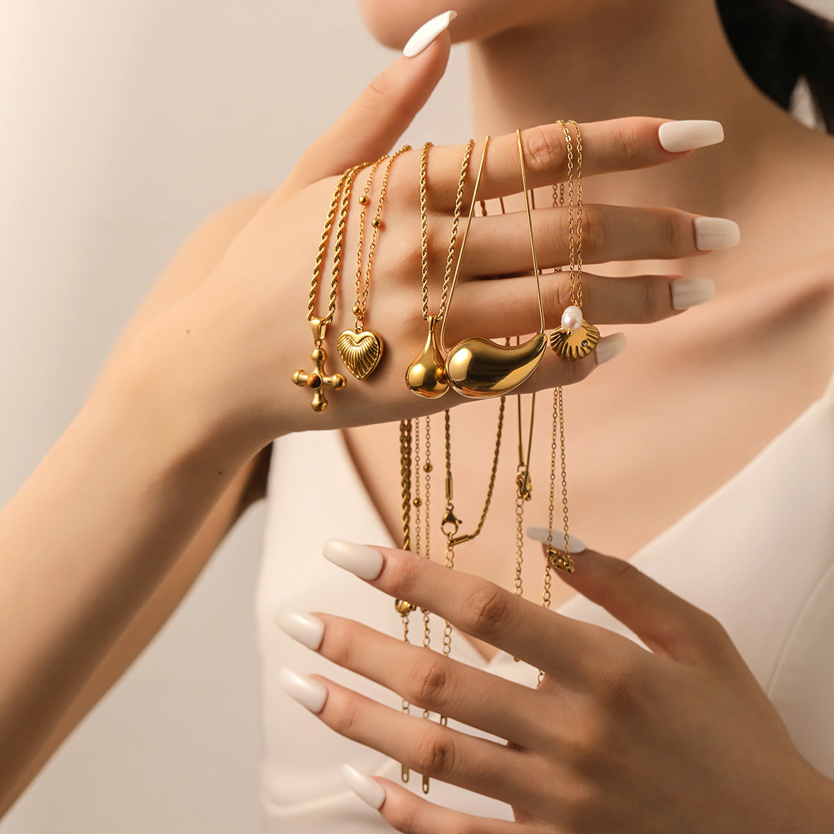 High-End Non-Fading Titanium Steel Women's Collarbone Necklace — INS Euro Style