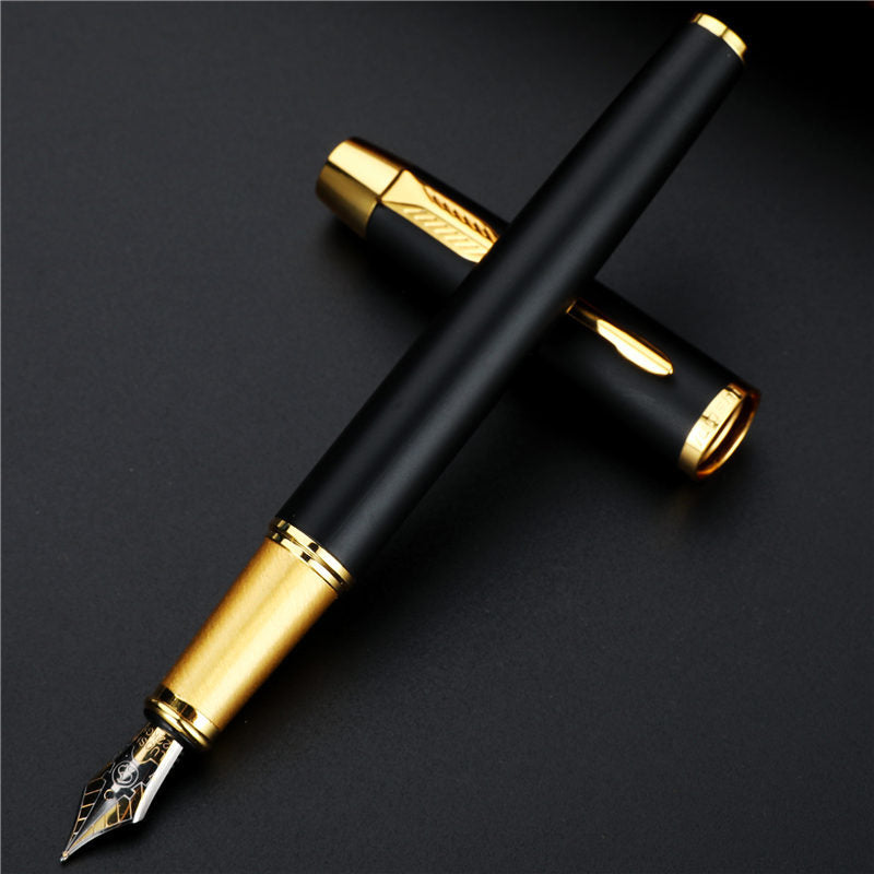 Pluma estilográfica de calidad negra 0,5 mm. 