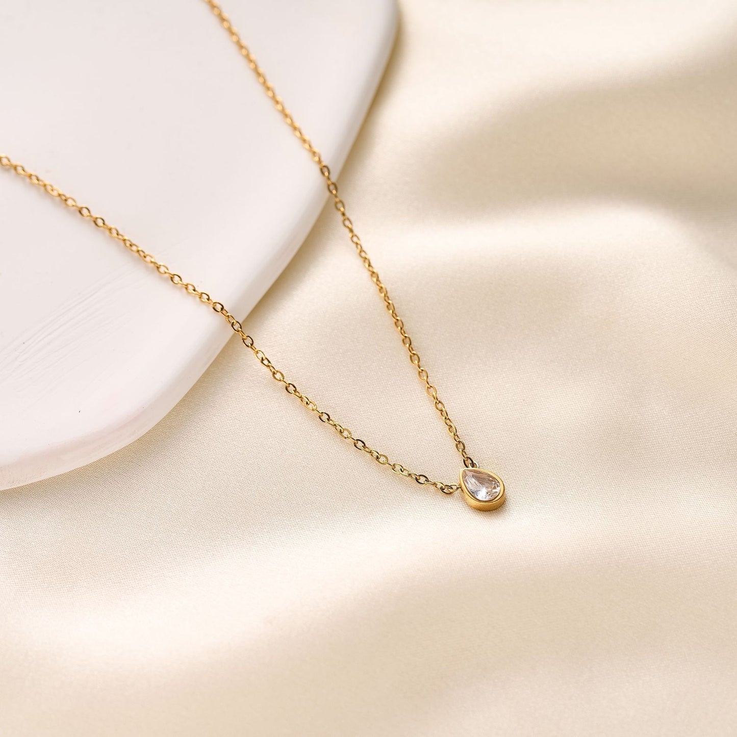 18K Gold Titanium Steel Diamond Drop Necklace