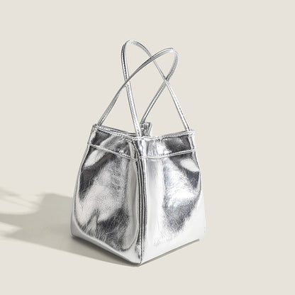 Tote tipo cubo plateado 