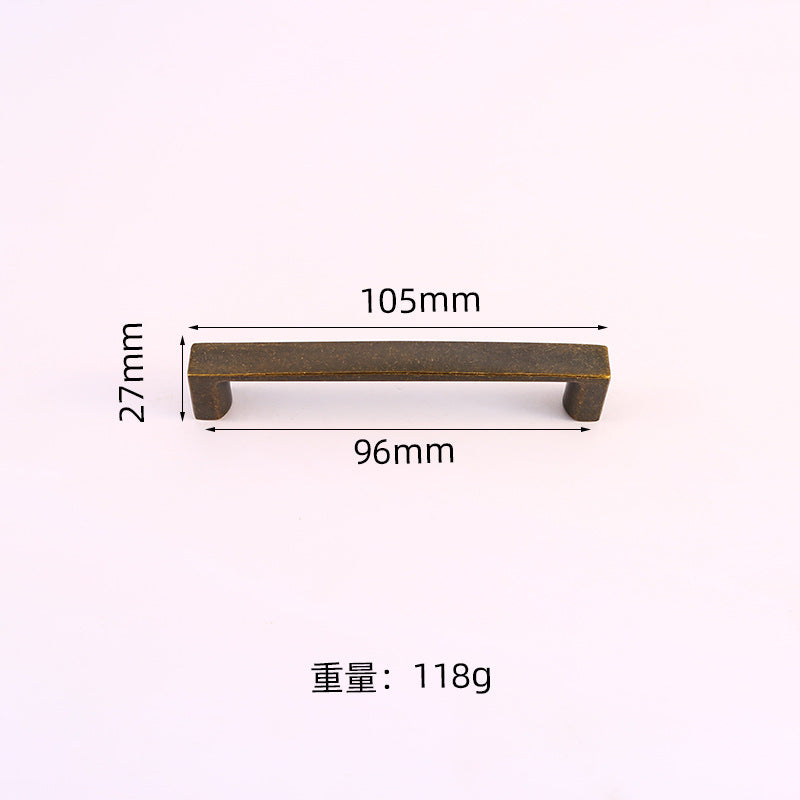 Simple wardrobe handle