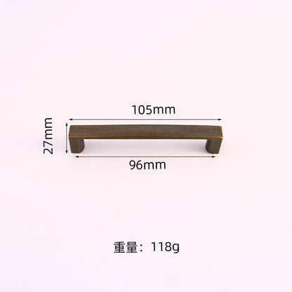 Simple wardrobe handle