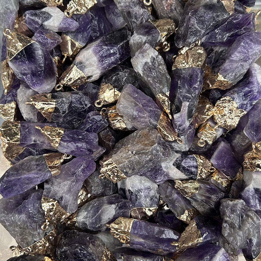 Amorphous Shaped Gold-rimmed Rough Stone Crystal Pendant