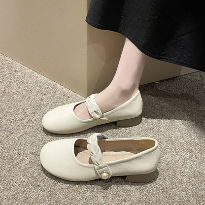 Soft-soled round head flats
